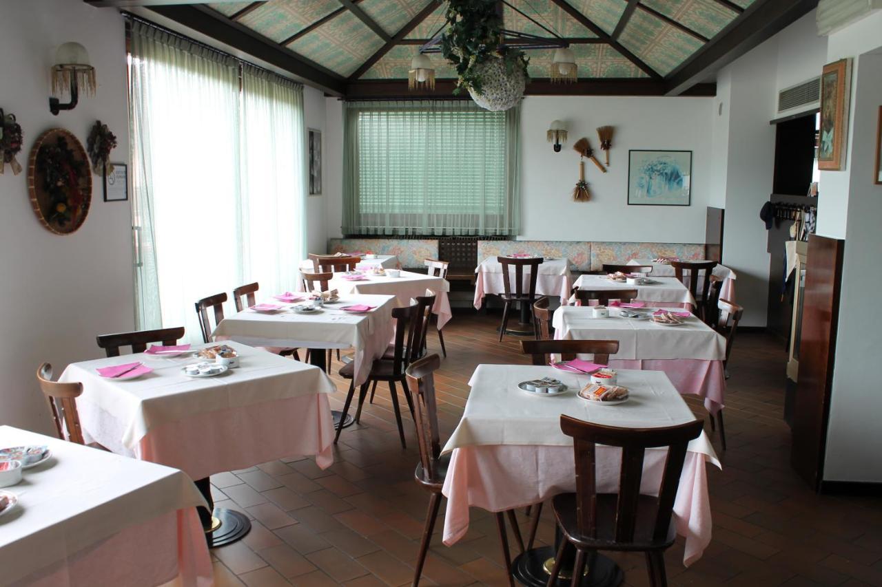 Hotel O'Scugnizzo 2 Belluno Exterior foto