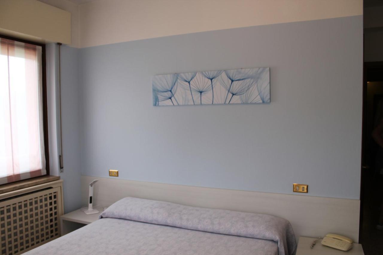 Hotel O'Scugnizzo 2 Belluno Exterior foto