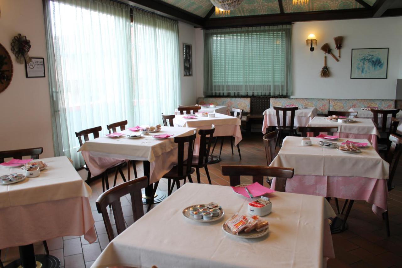 Hotel O'Scugnizzo 2 Belluno Exterior foto